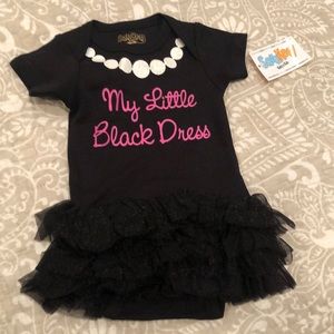 Sara Kety “Little Black dress”